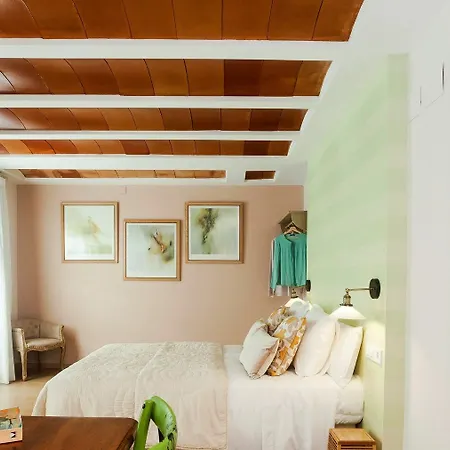 Total (adults Only) Apartment *